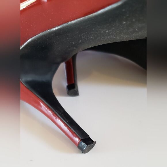 Jessica Simpson Red Patent Leather Heels Size 7.5 B - Picture 10 of 11